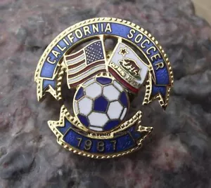 1987 California Soccer USA American Football US National Team Division Pin Badge - Picture 1 of 2