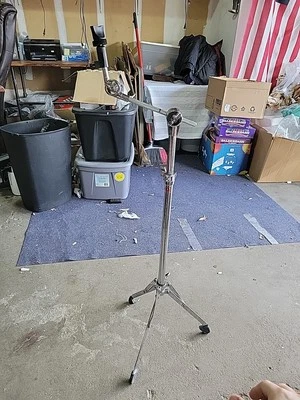 Soporte para platillo Atlas Ludwig boom. Excelente estado usado Se sienta plano para un gran soporte Foto 1 de 4