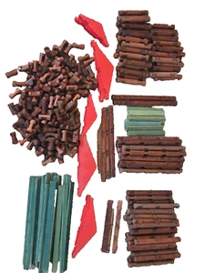Lincoln Logs Lot Of 150+ Wood pcs Plastic Roof Pcs. Green Roof Slates - Picture 1 of 8