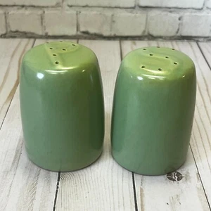 Vintage La Solana Pottery Range Top Salt and Pepper Shaker Set in Sage Green - Picture 1 of 5