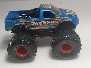 Monster Jam Truck Hot Wheels Racing 2002 Near Mint Red Blue 1:64 1/64 Truck - Picture 1 of 7