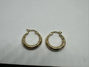 DN 14K GELBGOLD GERIPPTE STRUKTUR CREOLEN OHRRINGE DURCHBOHRT SIGNIERT 1,1 G - Bild 1 von 12