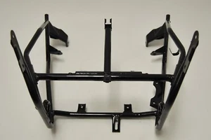 1984-1986 ZX900 Ninja - NOS Front lower fairing bracket - Picture 1 of 4
