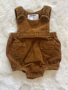 Old Navy Baby Corduroy romper size 0-3 Months