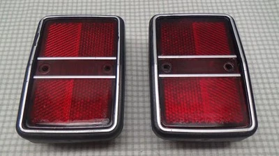 Lámpara de cuarto de panel de luz lateral roja trasera VW Volkswagen 79-84 MK1 175945361 Foto 1 de 4