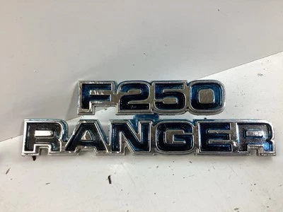Ford Truck 1977-1979 guardabarros delantero capó emblema moldura F250 Ranger Foto 1 de 4