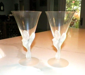 SASAKI FROSTED BIRD WINE GLASSES GOBLETS 6 3/4" SET OF THREE (3) - Imagen 1 de 4