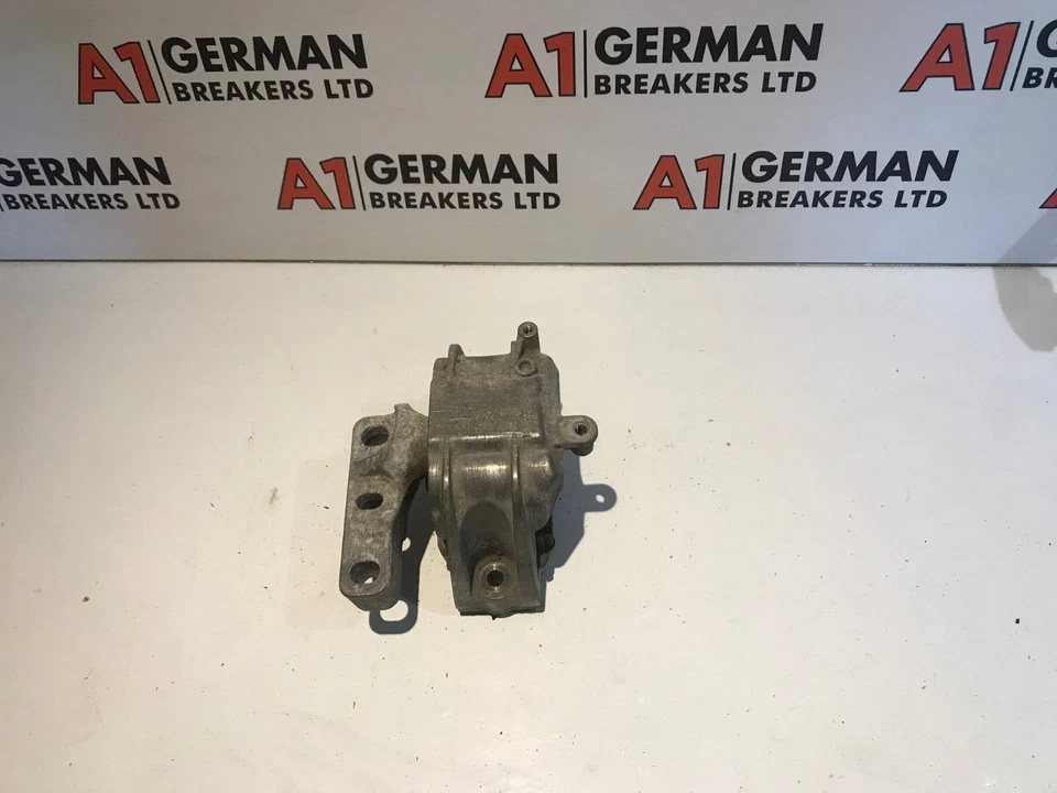 04-2009 VW GOLF MK5 SEAT SKODA RIGHT ENGINE MOUNT 1K0199262AS - Image 1 of 1