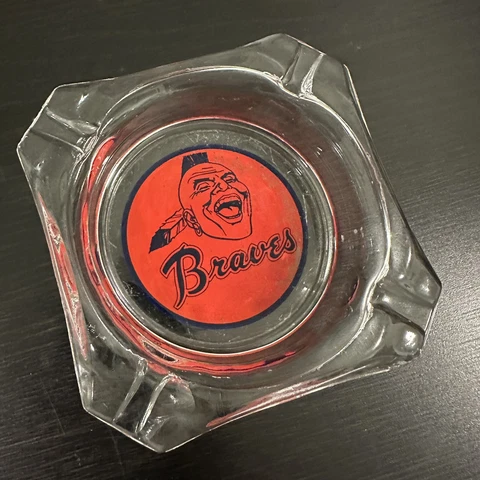 Vintage Atlanta Braves Glass Tobacco Ashtray MLB Baseball Georgia Cigarette Cover