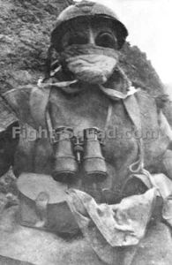 WW1 World one Great War Photo Picture 1916 French soldier wearing gas Mask 3946 - Picture 1 of 3