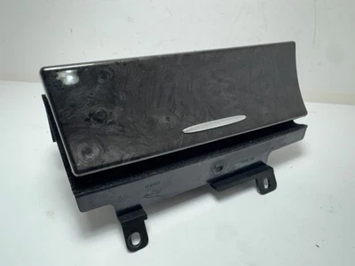 ✅ CHRYSLER 300 2011-2014 TABLERO CONSOLA CENTRAL ALMACENAMIENTO CUBÍCULO BANDEJA FABRICANTE ORIGINAL - PROBADO  Foto 1 de 4