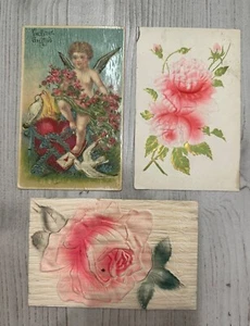 Lote de 3 postales vintage florales y querubines rosas en relieve Cupido y palomas - Imagen 1 de 5