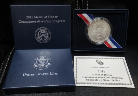 2011 Medal Of Honor UNC Commemorative Silver Dollar Box & COA Cover