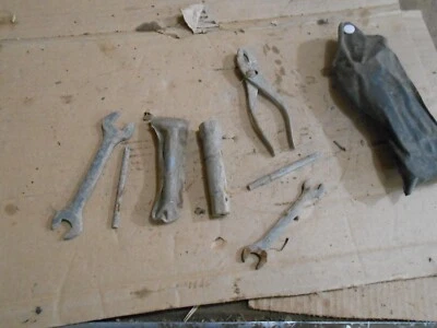 Kawasaki 250 Bayou KLF 250 03 2003 Kit de herramientas Herramientas Bujía Llave Llaves Foto 1 de 2