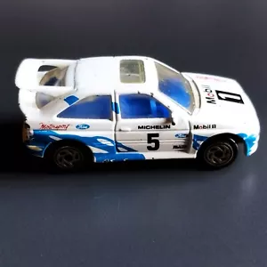 Matchbox made in China in 1993 . White Ford Escort RS Cosworth. Scale 1:57 - Picture 1 of 8