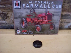 Farmall Cub International gas tank cap - Picture 1 of 3