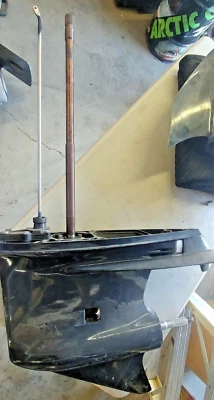 2003 Evinrude 115HP 5004631 NLA Lower Unit - No Water Intake Screen New Take Off Foto 1 de 4