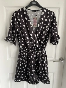 Ladies Black Boohoo Smudge Print Satin Wrap Playsuit Size 12 BNWT - Picture 1 of 16