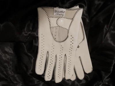 New Marshall Field & Co Women's Ivory Genuine Perforated Leather Driver Gloves M Foto 1 de 4