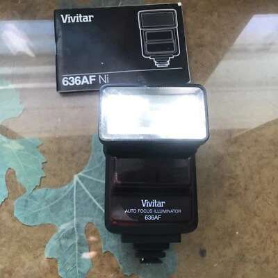 VIVITAR 636AF M AUTO FOCUS ILLUMINATOR FLASH w/ Instruction booklet - Image 1 of 4