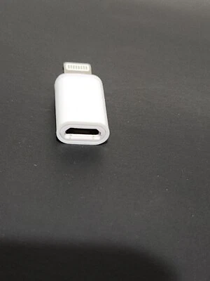 Apple To Micro-USB Adapter White 6 Pack May Not Work W Apple Products Post 2020 - Image 1 of 3