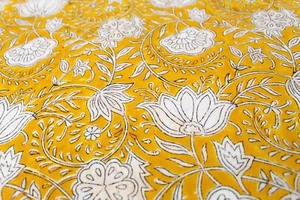 2.5 YD Indian Handmade Floral Printed Cotton Sewing Fabric Dressmaking Fabric - Picture 1 of 6