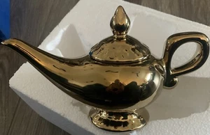 Disney Aladdin Genie's Lamp Teapot Authentic Disney Merch Gold Tone New In Box - Picture 1 of 6