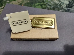Llavero Coach Vintage 7201 LATÓN Signature Coach Llavero Etiqueta Colgante NUEVO NUEVO CON ETIQUETAS NUEVO EN CAJA - Imagen 1 de 10