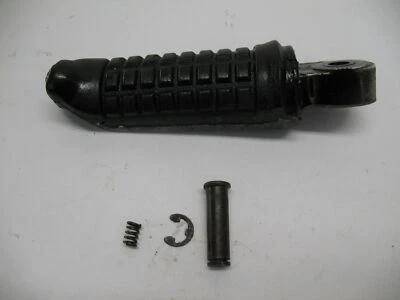 Suzuki GSX600 GSX 1991 600 FT ft clavija de pasajero trasero derecho reposapiés 43541-19C00 Foto 1 de 4