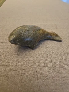 Vintage Bekoalook geschnitztes Siegel Speckstein Skulptur Eskimo Inuit Figur signiert - Bild 1 von 9