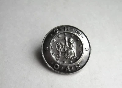 Sterling Silver DAR GHM Daughters American Revolution God Home Mother Pin Badge - Image 1 of 4