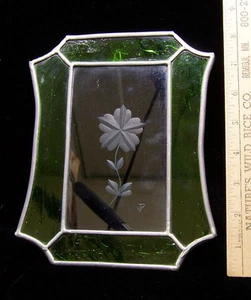 Vidrieras firmadas J P decoración vidrio verde y transparente con diseño de flor esmerilada - Imagen 1 de 3