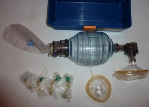 Bolsa de ventilación Flynn Resuscitator con máscaras y O2 Resrvoir como Ambu Mark III - Imagen 1 de 1