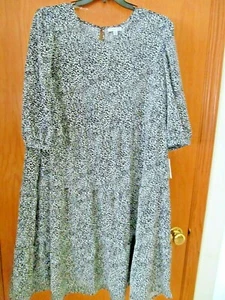 Schwarz mit weißen unregelmäßigen Punkten GESTUFTES MIDIKLEID ~ Damengröße 2X ~ NEU mit Etikett - Bild 1 von 1