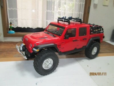Axial SCX10 III 'Jeep JT Gladiator' RTR 1/10 - Image 1 of 4