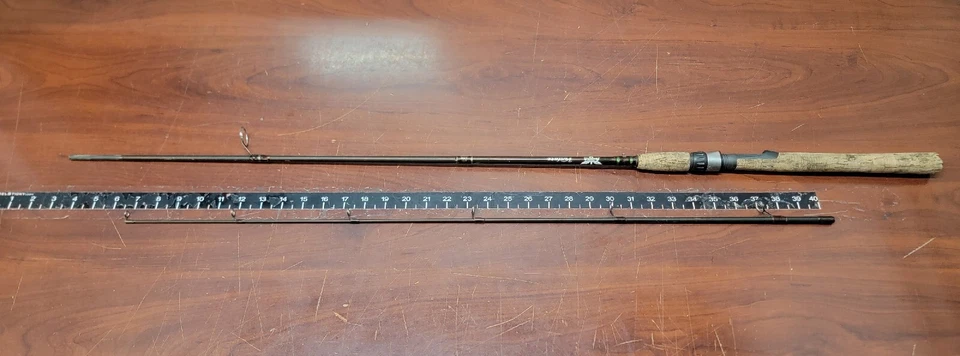 Rare Fenwick Venture VS 702M 7’0 Fishing Rod, 1/8-3/4oz, 4-12lb, M Power c-x - Image 1 of 4