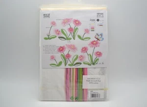 Rico Design Tischdecke Stickset #48566, rosa Blumen & Schmetterling, 80 x 80 cm - Bild 1 von 8