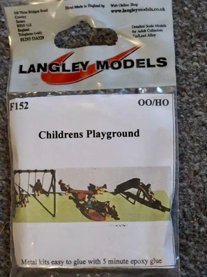 00 gauge childrens playground by langley models - Image 1 of 2