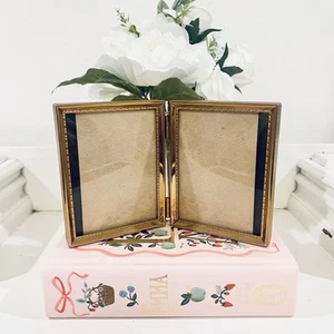 Vtg Small Bifold Brass Picture Frame 4" X 3" Miniature Hinged Photo Holder Gold - Picture 1 of 5