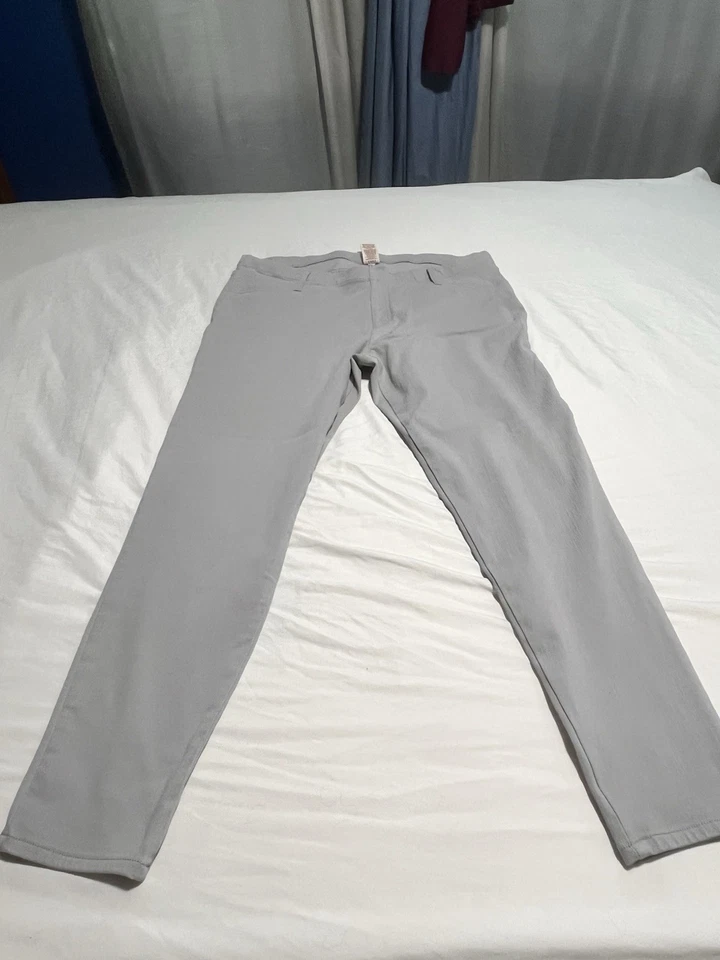 Faded Glory Women's Light Gray Pull-On Straight Leg Pants Plus Size 2X 18W-20W - Image 1 of 4