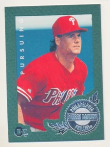 1996 FLEER E-MOTION XL PHILLIES #242 DARREN DAULTON PURSUING THICK CARD STOCK - Picture 1 of 2