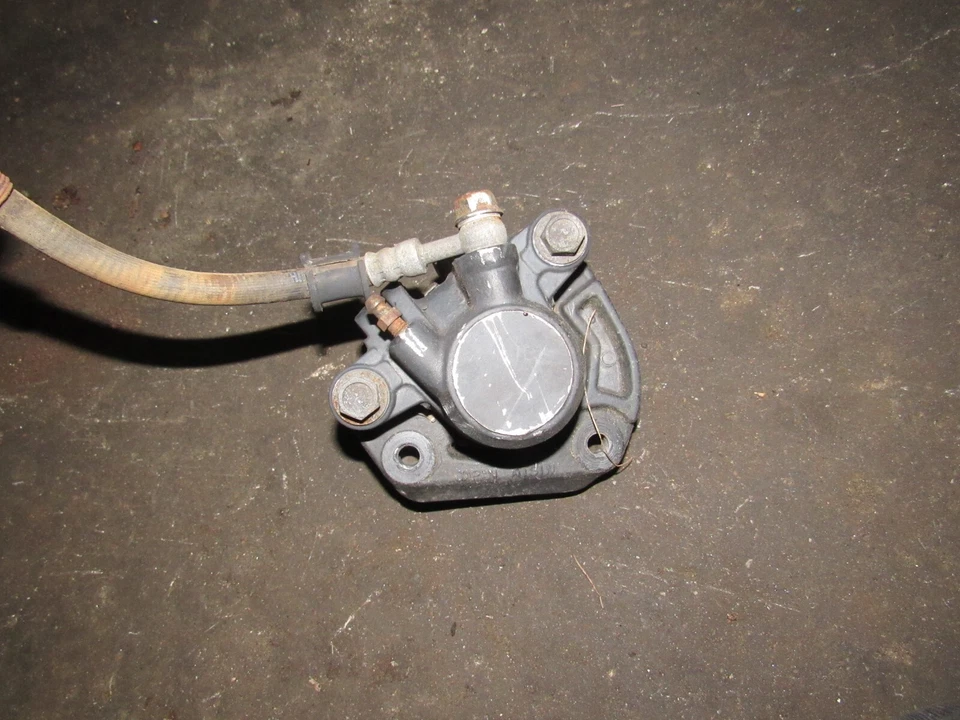1982 suzuki gs550 l front brake caliper - Image 1 of 1