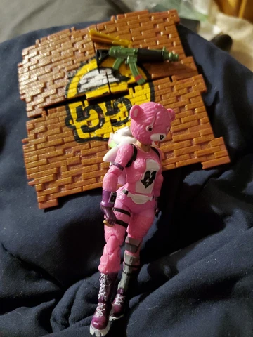 FORTNITE CUDDLE TEAM LEADER 4” ACTION FIGURE TOY (PRE-OWNED) Cover