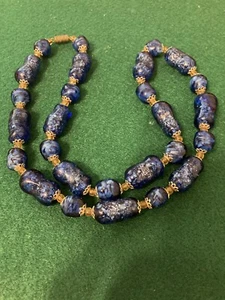 Collana di perle blu in vetro vintage - Foto 1 di 6