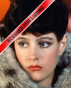 BLADE RUNNER SEAN YOUNG as RACHEAL in fur coat 8X10 PHOTO #324 - Picture 1 of 1