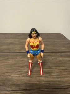 1984 Kenner DC Comics Super Powers Wonder Woman Vintage Action Figure - Picture 1 of 5