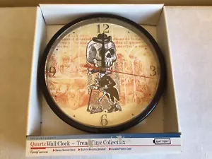 Nuevo Hecho a Mano Halloween Esqueleto Cigarro Fumar Plástico Estuche Negro Reloj de Pared - Imagen 1 de 2