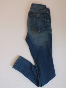 Jean Capri para mujer RAG & BONE lavado medio con cremallera en dificultades talla 25 - Imagen 1 de 12