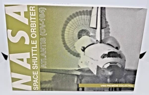 1/400 Dragon Wings NASA Space Shuttle Orbiter Atlantis (OV-104) In Display Case - Picture 1 of 7