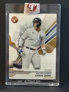 2024 Topps Pristine Aaron Judge rifrattore oro incassato /50 - Foto 1 di 2
